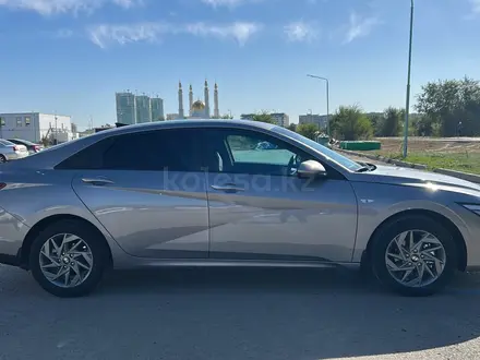 Hyundai Elantra 2025 года за 10 300 000 тг. в Актобе – фото 3