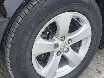 Toyota Sienna 2016 года за 9 700 000 тг. в Актау – фото 3