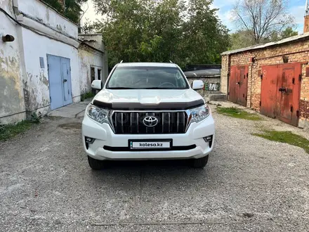 Toyota Land Cruiser Prado 2017 года за 23 000 000 тг. в Усть-Каменогорск