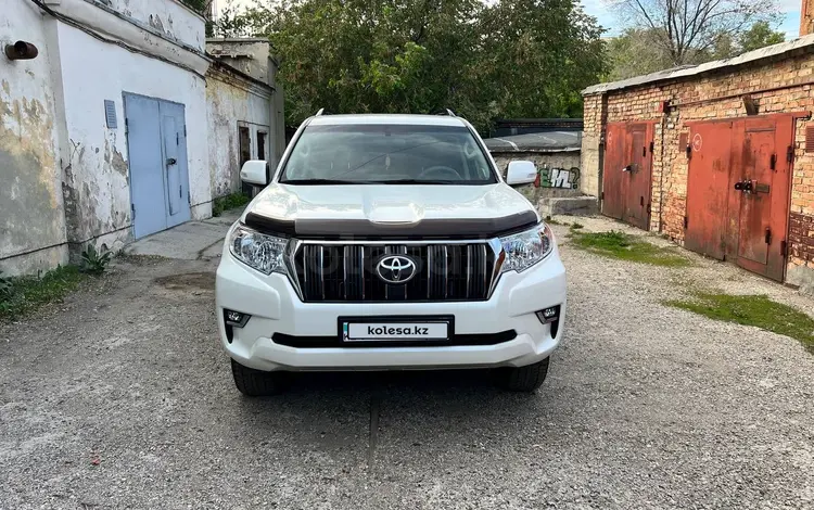 Toyota Land Cruiser Prado 2017 года за 23 000 000 тг. в Усть-Каменогорск