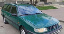 Volkswagen Passat 1994 годаүшін2 900 000 тг. в Астана – фото 4