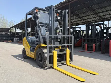 Komatsu  Вилочный погрузчик KOMATSU FG20T-21 2015 года за 6 500 000 тг. в Алматы