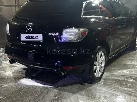 Mazda CX-7 2011 года за 5 000 000 тг. в Атырау – фото 3