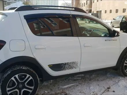 Renault Sandero Stepway 2021 года за 8 250 000 тг. в Астана – фото 2