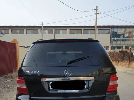 Mercedes-Benz ML 350 2005 года за 4 000 000 тг. в Атырау – фото 2