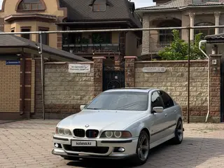 BMW 528