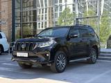 Toyota Land Cruiser Prado Luxe 2021 года за 33 500 000 тг. в Астана