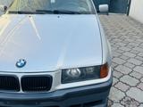 BMW 320 1995 года за 1 900 000 тг. в Алматы – фото 2