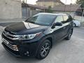 Toyota Highlander 2016 годаfor14 700 000 тг. в Шымкент