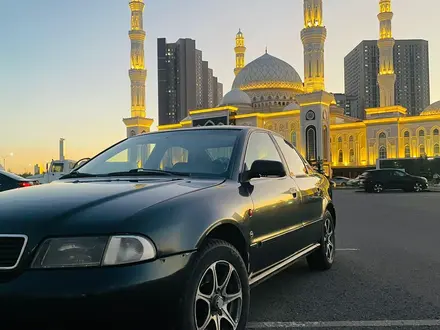 Audi A4 1996 года за 2 450 000 тг. в Астана – фото 2