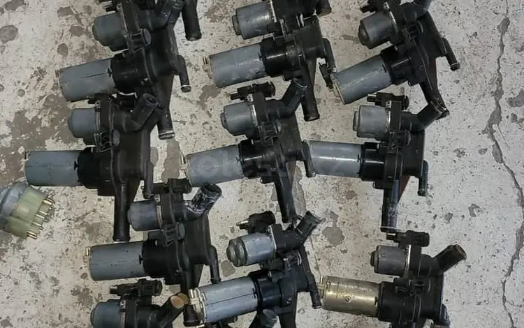 Дополнительный насос w124 w202 w140 w210 w201 w220 w221 за 7 999 тг. в Шымкент