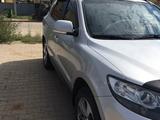 Hyundai Santa Fe 2012 года за 9 200 000 тг. в Актобе – фото 2