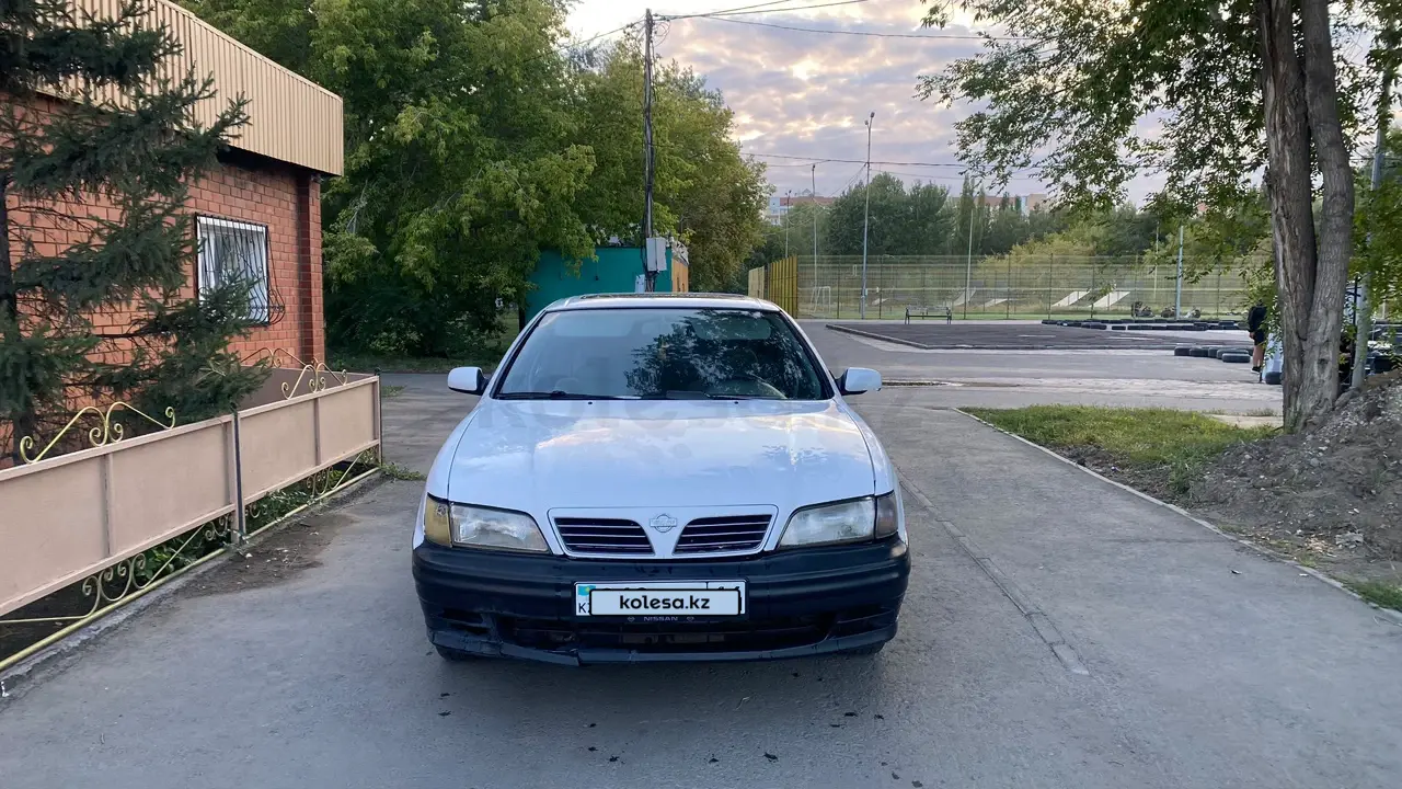 Nissan Maxima, 1995