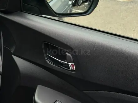 Honda CR-V 2015 года за 11 200 000 тг. в Алматы – фото 38