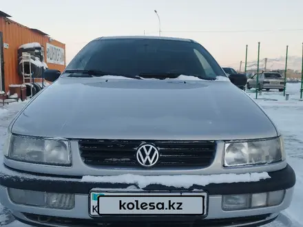 Volkswagen Passat 1995 года за 2 650 000 тг. в Кокшетау – фото 11