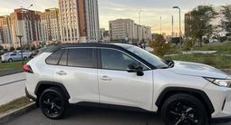 Toyota RAV4 2020 года за 14 350 000 тг. в Астана – фото 4