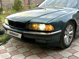 BMW 735 1996 года за 2 400 000 тг. в Алматы