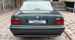 BMW 735 1996 года за 2 400 000 тг. в Алматы – фото 3