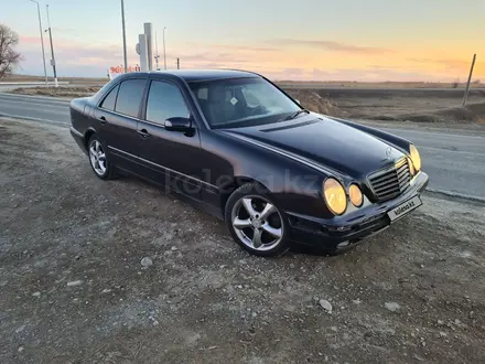 Mercedes-Benz E 220 2001 года за 2 300 000 тг. в Алматы – фото 7