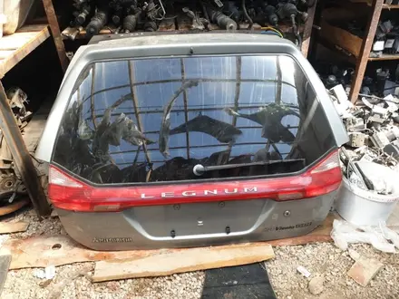 Крышка дверь багажника MITSUBIHI LEGNUM GALANT за 45 000 тг. в Астана