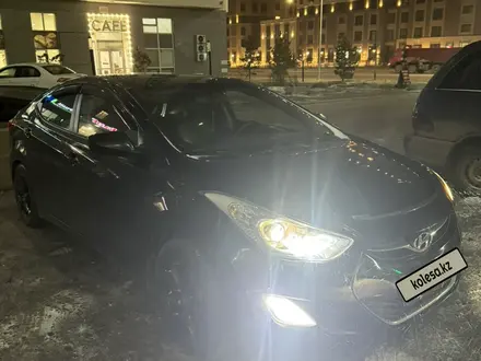 Hyundai Elantra 2013 года за 5 500 000 тг. в Астана – фото 2