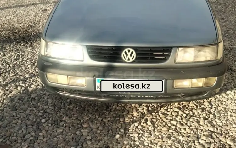 Volkswagen Passat 1993 годаfor3 000 000 тг. в Тараз