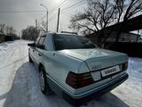 Mercedes-Benz E 230 1991 года за 1 200 000 тг. в Талдыкорган – фото 3