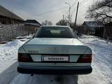 Mercedes-Benz E 230 1991 года за 1 200 000 тг. в Талдыкорган – фото 4