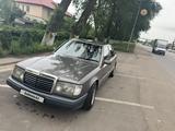 Mercedes-Benz E 230 1989 года за 1 000 000 тг. в Алматы