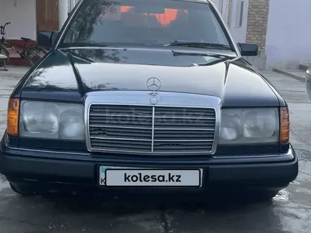 Mercedes-Benz E 220 1992 года за 2 200 000 тг. в Кызылорда – фото 5