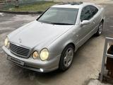 Mercedes-Benz CLK 320 2000 года за 3 500 000 тг. в Шымкент – фото 4