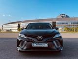Toyota Camry 2019 года за 15 300 000 тг. в Астана – фото 2