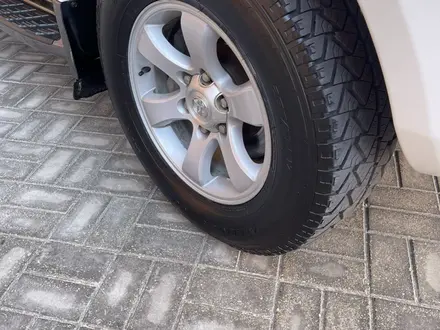 Toyota Land Cruiser Prado 2009 года за 13 000 000 тг. в Актау – фото 14