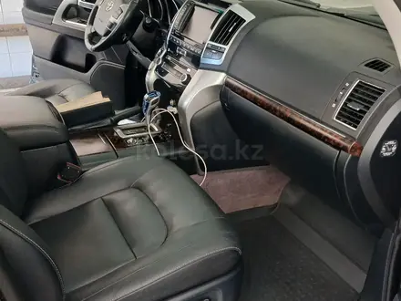 Toyota Land Cruiser 2015 года за 21 800 000 тг. в Астана – фото 17