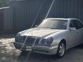Mercedes-Benz E 320 1997 года за 2 500 000 тг. в Алматы – фото 2