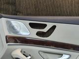 Обшивка на переднюю правую дверь на Mercedes-Benz W222үшін50 000 тг. в Алматы – фото 2