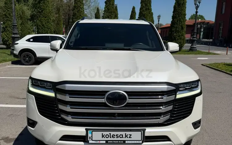 Toyota Land Cruiser 2022 года за 45 000 000 тг. в Алматы