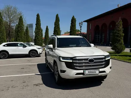 Toyota Land Cruiser 2022 года за 45 000 000 тг. в Алматы – фото 11