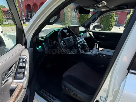 Toyota Land Cruiser 2022 года за 45 000 000 тг. в Алматы – фото 22