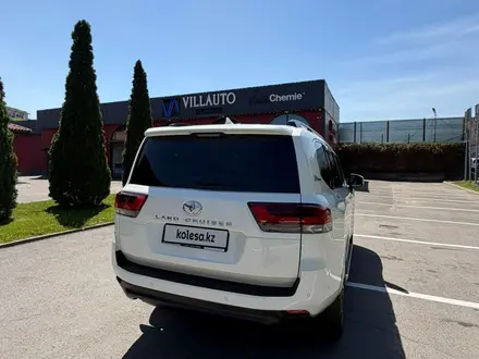 Toyota Land Cruiser 2022 года за 45 000 000 тг. в Алматы – фото 4