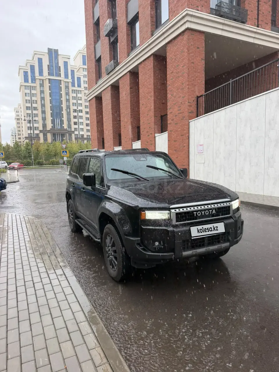 Toyota Land Cruiser Prado, 2025