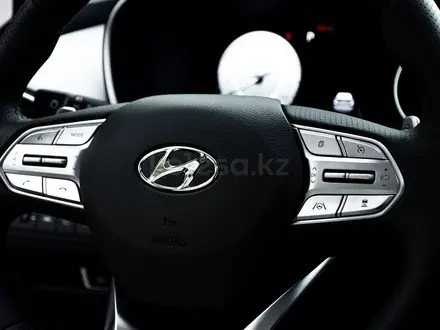 Hyundai Santa Fe 2023 года за 25 000 000 тг. в Алматы – фото 19