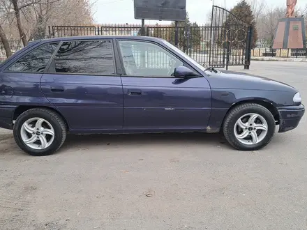 Opel Astra 1995 года за 1 100 000 тг. в Шымкент – фото 16