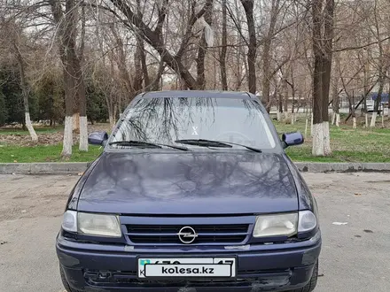 Opel Astra 1995 года за 1 100 000 тг. в Шымкент