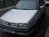 Volkswagen Vento 1993 года за 1 750 000 тг. в Астана – фото 4