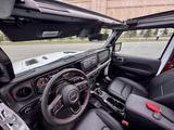 Jeep Wrangler 2024 года за 33 900 000 тг. в Астана – фото 2
