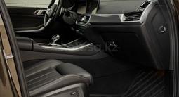 BMW X5 2021 года за 39 000 000 тг. в Костанай – фото 4