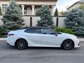 Toyota Camry 2022 года за 15 000 000 тг. в Астана