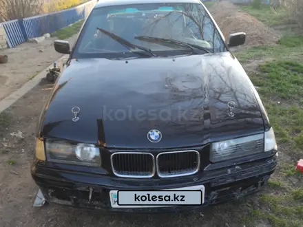 BMW 318 1992 года за 500 000 тг. в Балкашино – фото 7