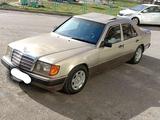 Mercedes-Benz E 230 1993 года за 1 700 000 тг. в Шымкент